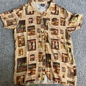 Mushroom button up